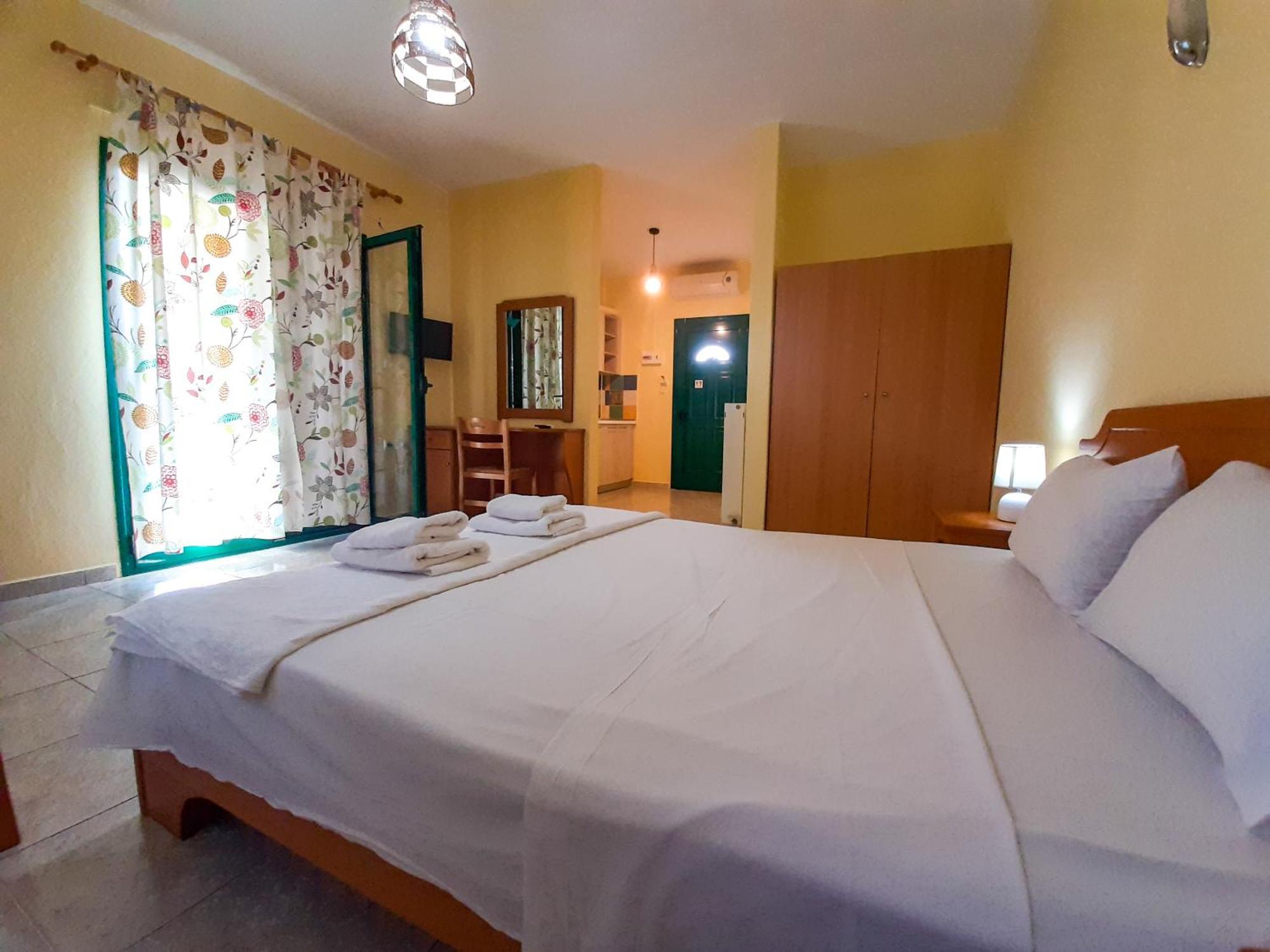 Sapfo Beach Studios Нікіті Екстер'єр фото