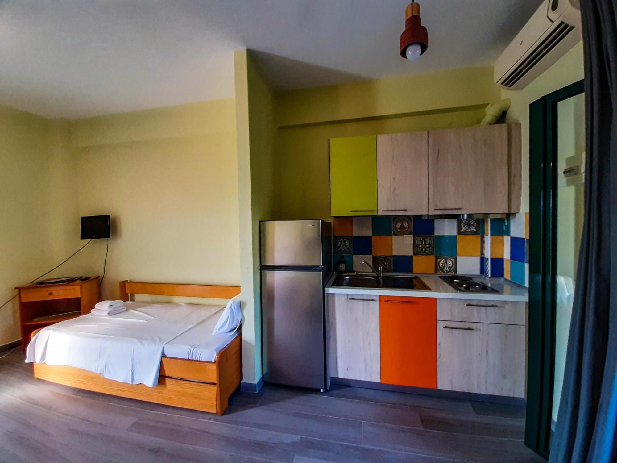 Sapfo Beach Studios Нікіті Екстер'єр фото